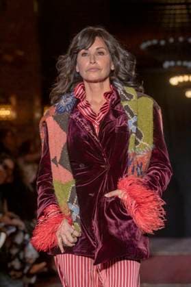 February 4, 2025, New York, United States: Gina Gershon walks the runway for the Lingua Franca fashion show during February 2025 New York Fashion Week. New York United States - ZUMAs197 20250204_aaa_s197_489 Copyright: xRonxAdarx