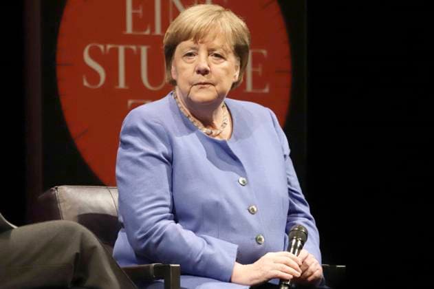 Bilder des Jahres 2025, News 02 Februar News Themen der Woche KW06 News Bilder des Tages Angela Merkel bei der Veranstaltung Eine Stunde ZEIT im Schauspielhaus. Hamburg, 05.02.2025 Foto:xgbrcix xFuturexImagex zeit_merkel_5204