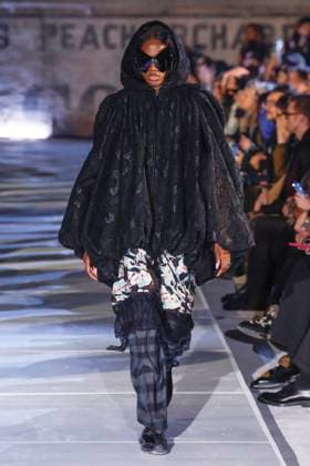 Défilé de mode Collina Strada collection automne hiver 2025 2026 lors de la Fashion Week de New York Défilé de mode Collina Strada collection automne hiver 2025 2026 lors de la Fashion Week de New York City, NY, Etats Unis, le 7 février 2025 Runway TCollina Strada Fall RTW 2025 fashion show as part of New York Fashion Week on February 07, 2025 in New York, New York New York Etats Unis  Copyright: xAgencex xBestimagexAgencex xBestimagex