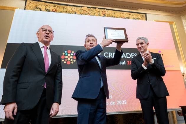 The President of the Independent Foundation, Aldo Olcese i and the President of the Constitutional Court of Germany, Stephan Harbarth d , present the Universal Spanish 2024 award of the Independent Foundation to the President of the World Jurist Association, Javier Cremades c , at the Hotel Wellington, on February 7, 2025, in Madrid Spain The award has been given to Javier Cremades, leader of the Cremades Calvo Sotelo law firm and President of the World Jurist Association, among others, leader of the law firm Cremades Calvo Sotelo and president of the World Jurist Association. He is the first lawyer to be granted this prestigious award, which has also been given to other figures such as Cela, Galán or Nadal among others The event brings to Copyright: xDiegoxRadamà sx 6505209