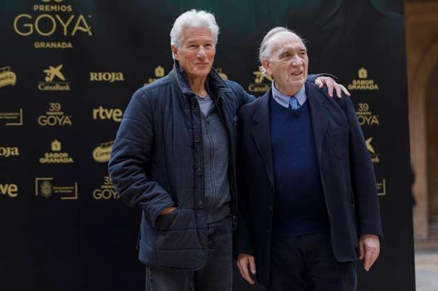 Press conference with actor Richard Gere Granada Actor Richard Gere during the press conference at the Palace of Charles V of the Alhambra, on February 7, 2025 in Granada Andalusia, Spain As part of the preparations for the 39th edition of the Goya Awards, actor Richard Gere, winner of the International Goya, gave a press conference at the Palace of Charles V of the Alhambra 07 FEBRUARY 2025 Álex Cálex Cá Granada Granada Andalucia Granada Andalucia Spain  Copyright: xÃlexxCamarax 6505256