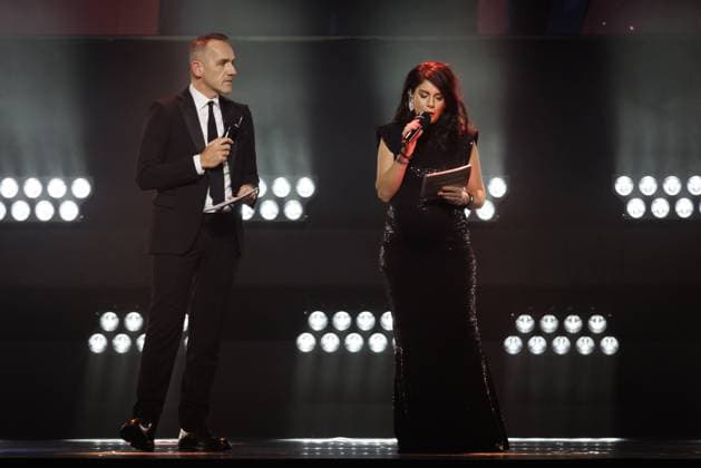 Vrt Journalist Xavier Taveirne and Vrt Journalist Fatma Taspinar pictured during the award ceremony of the Ensors Flemish film prizes, as part of the Ostend Film Festival (17th edition) (31 01-08 02), Friday 07 February 2025, in Oostende.  KURTxDESPLENTER 111936248