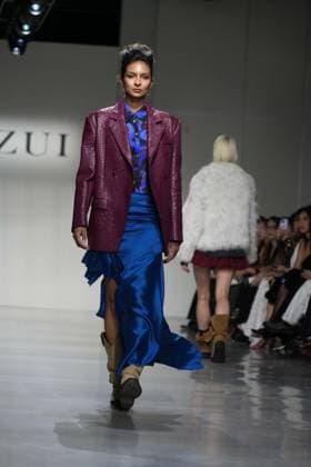 February 7, 2025, New York, New York, USA: Juzui FW25 Runway Show during New York Fashion Week,.The Glasshouse, NYC.February 7, 2025 . New York USA - ZUMAms4_ 20250207_faf_ms4_031 Copyright: xSoniaxMoskowitzxGordonx