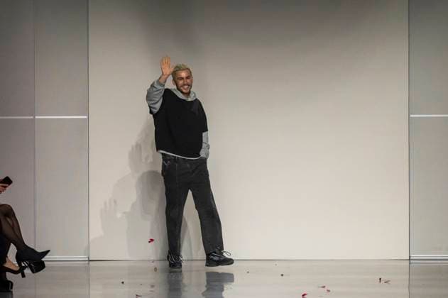 Christian Cowan - Runway - February 2025 New York Fashion Week Designer Christian Cowan walks the runway finale at the Christian Cowan show during February 2025 New York Fashion Week at The Glasshouse in New York City, USA, on February 7, 2025. New York New York United states  Copyright: xThenews2x originalFilename: thenews2-christia250207_npsmq.jpg