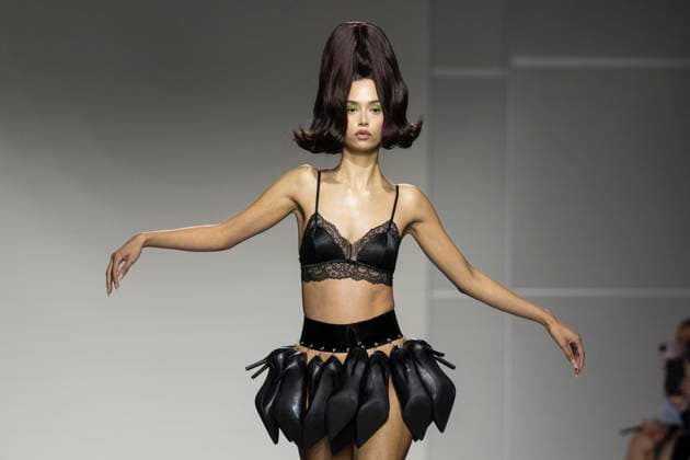 Christian Cowan runway show during New York Fashion Week Fall Winter 2025 Model walks runway during Christian Cowan show at New York Fashion Week Fall Winter 2025 at Glasshouse in New York. New collection by designer Cowan was inspired and is tribute to Abbie McLaughlin who passed away in 2024. New York New York United States Copyright: LevxRadin