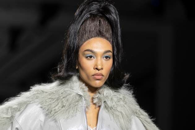Christian Cowan runway show during New York Fashion Week Fall Winter 2025 Model walks runway during Christian Cowan show at New York Fashion Week Fall Winter 2025 at Glasshouse in New York. New collection by designer Cowan was inspired and is tribute to Abbie McLaughlin who passed away in 2024. New York New York United States Copyright: LevxRadin