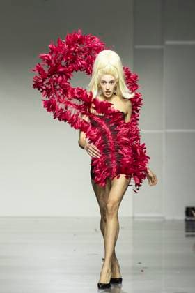 Christian Cowan runway show during New York Fashion Week Fall Winter 2025 Model walks runway during Christian Cowan show at New York Fashion Week Fall Winter 2025 at Glasshouse in New York. New collection by designer Cowan was inspired and is tribute to Abbie McLaughlin who passed away in 2024. New York New York United States Copyright: LevxRadin