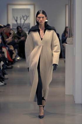 Ashlyn Ready to wear fall winter 2025 26 NEW YORK February 2025 Ashlyn Ready to wear fall winter 2025 26 NEW YORK February 2025, Credit:Zeppelin Avalon  Copyright: xZeppelinx xAvalonx 0961291946
