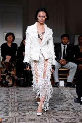 Kim Shui Ready to wear fall winter 2025 26 NEW YORK February 2025 Kim Shui Ready to wear fall winter 2025 26 NEW YORK February 2025, Credit:Zeppelin Avalon  Copyright: xZeppelinx xAvalonx 0961292667