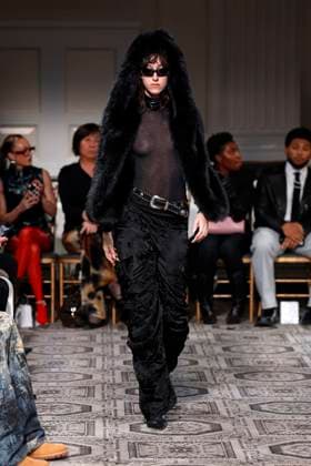 Kim Shui Ready to wear fall winter 2025 26 NEW YORK February 2025 Kim Shui Ready to wear fall winter 2025 26 NEW YORK February 2025, Credit:Zeppelin Avalon  Copyright: xZeppelinx xAvalonx 0961292780