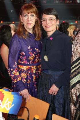 75 award ceremony of the order WIDER DEN TIERISCHEN ERNST in Aachen NRW State Minister Josefine Paul together with companion and friend Katja Meier at the 75 award ceremony of the order WIDER DEN TIERISCHEN ERNST , Aachen, 08 02 2025 Aachen NRW Germany