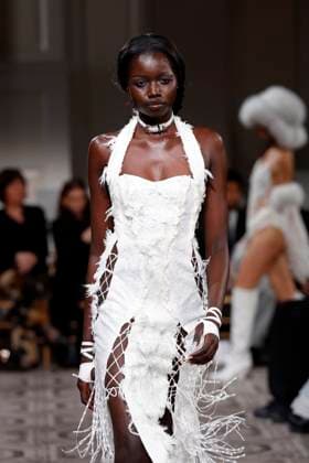 Kim Shui Ready to wear fall winter 2025 26 NEW YORK February 2025 Kim Shui Ready to wear fall winter 2025 26 NEW YORK February 2025, Credit:Zeppelin Avalon  Copyright: xZeppelinx xAvalonx 0961294850