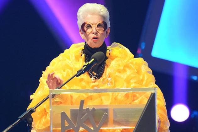 75 Award Ceremony of the Order WIDER DEN TIERISCHEN ERNST in Aachen Marie Agnes Strack Zimmermann as Iris Apfel during her performance at the 75 Award Ceremony of the Order WIDER DEN TIERISCHEN ERNST in the Aachen Eurogress, Aachen, 08 02 2025 Aachen NRW Germany