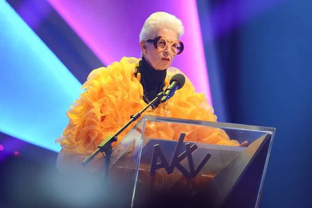 75 Award Ceremony of the Order WIDER DEN TIERISCHEN ERNST in Aachen Marie Agnes Strack Zimmermann as Iris Apfel during her performance at the 75 Award Ceremony of the Order WIDER DEN TIERISCHEN ERNST in the Aachen Eurogress, Aachen, 08 02 2025 Aachen NRW Germany