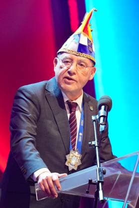 75 award ceremony of the Order AGAINST ANIMAL HONESTY in Aachen Gregor Gysi in portrait during his appearance and speech as a former knight at the 75 award ceremony of the Order AGAINST ANIMAL HONESTY in the Aachen Eurogress, Aachen, 08 02 2025 Aachen NRW Germany