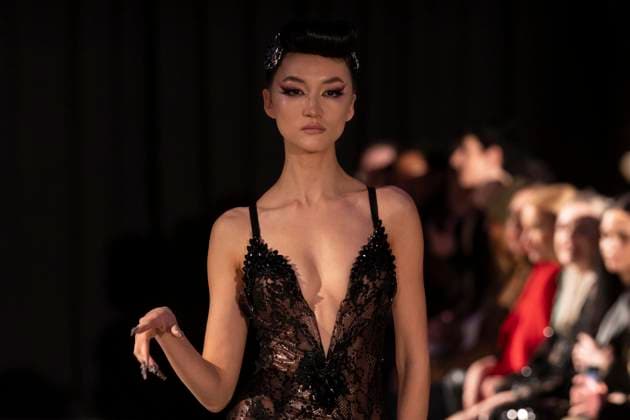 February 8, 2025, New York, New York, USA: Model walks runway for The Blonds show during New York Fashion Week Fall Winter 2025 at The FiDi Banking Hall in New York on February 8, 2025 New York USA - ZUMAr339 20250208_znp_r339_062 Copyright: xLevxRadinx