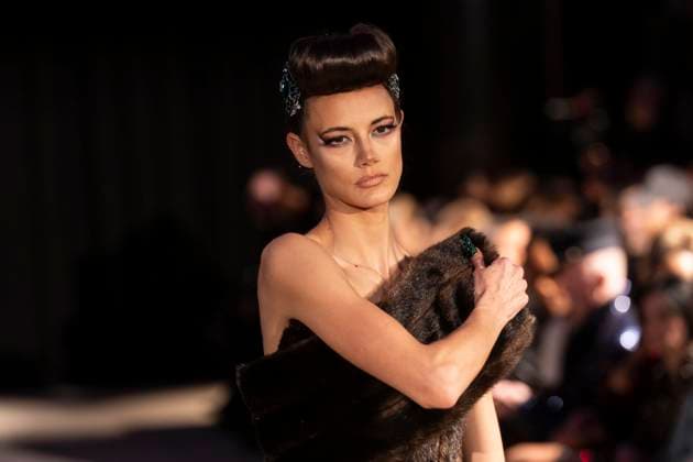 February 8, 2025, New York, New York, USA: Model walks runway for The Blonds show during New York Fashion Week Fall Winter 2025 at The FiDi Banking Hall in New York on February 8, 2025 New York USA - ZUMAr339 20250208_znp_r339_082 Copyright: xLevxRadinx