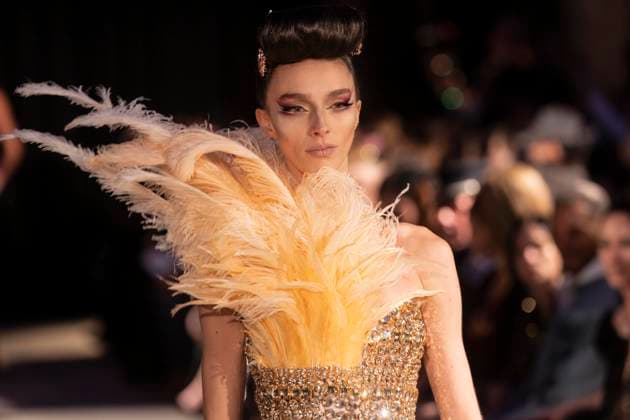 February 8, 2025, New York, New York, USA: Model walks runway for The Blonds show during New York Fashion Week Fall Winter 2025 at The FiDi Banking Hall in New York on February 8, 2025 New York USA - ZUMAr339 20250208_znp_r339_099 Copyright: xLevxRadinx