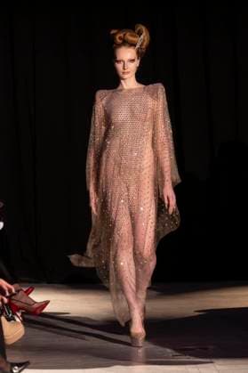 February 8, 2025, New York, New York, USA: Model walks runway for The Blonds show during New York Fashion Week Fall Winter 2025 at The FiDi Banking Hall in New York on February 8, 2025 New York USA - ZUMAr339 20250208_znp_r339_108 Copyright: xLevxRadinx
