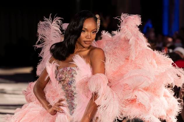 February 8, 2025, New York, New York, USA: Model walks runway for The Blonds show during New York Fashion Week Fall Winter 2025 at The FiDi Banking Hall in New York on February 8, 2025 New York USA - ZUMAr339 20250208_znp_r339_118 Copyright: xLevxRadinx