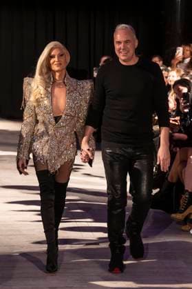 February 8, 2025, New York, New York, USA: Phillipe Blond and David Blond walk runway for The Blonds show during New York Fashion Week Fall Winter 2025 at The FiDi Banking Hall in New York on February 8, 2025 New York USA - ZUMAr339 20250208_znp_r339_120 Copyright: xLevxRadinx