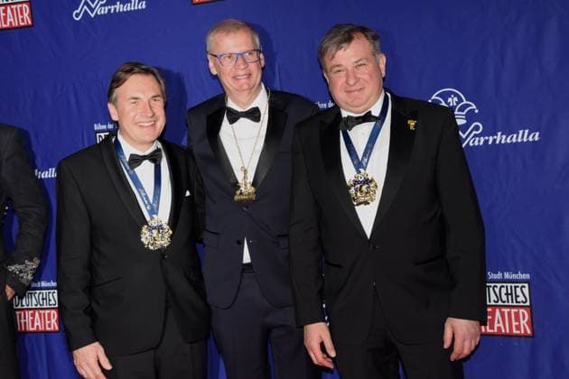 Thomas Linsmayer Deutsches Theater GF Guenther Jauch Presenter Karl Valentin Medal Award Winner Lorenz Stiftl Wirt Munich 08 02 2025 Deutsches Theater Grosser Narrhalla Ball SoirÃ e with presentation of the Karl Valentin Medal to Guenther Jauch, presenter, journalist producer Munich
