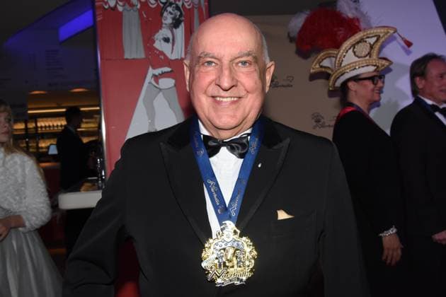 Dr Axel Munz Angermaier Tracht Muenchen 08 02 2025 Deutsches Theater Grosser Narrhalla Ball SoirÃ e with presentation of the Karl Valentin Order to Guenther Jauch, presenter, journalist producer Muenchen