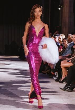 February 8, 2025, New York, New York, United States: Model walks the runway at The Blonds Fall Winter 2025 Collection at Fidi Bank Hall in New York. Dinara Khairova Zuma Press February 8, 2025. New York United States - ZUMAp281 20250208_zea_p281_070 Copyright: xPhotoxImagexPressx