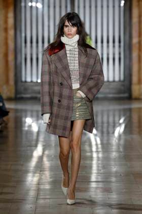 Prabal Gurung Ready to wear fall winter 2025 26 NEW YORK February 2025 Prabal Gurung Ready to wear fall winter 2025 26 NEW YORK February 2025, Credit:Zeppelin Avalon  Copyright: xZeppelinx xAvalonx 0961605925