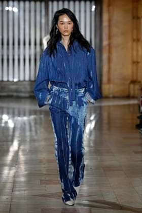 Prabal Gurung Ready to wear fall winter 2025 26 NEW YORK February 2025 Prabal Gurung Ready to wear fall winter 2025 26 NEW YORK February 2025, Credit:Zeppelin Avalon  Copyright: xZeppelinx xAvalonx 0961605954