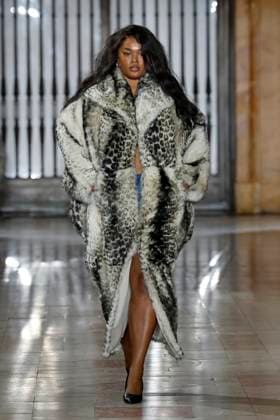Prabal Gurung Ready to wear fall winter 2025 26 NEW YORK February 2025 Prabal Gurung Ready to wear fall winter 2025 26 NEW YORK February 2025, Credit:Zeppelin Avalon  Copyright: xZeppelinx xAvalonx 0961606132