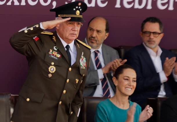 Claudia Sheinbaum, President Of Mexico, Leads 112th Anniversary Of The March Of Loyalty Ricardo Trevilla Trejo, Secretary of National Defense, accompanies Claudia Sheinbaum, President of Mexico, during the ceremony of the 112th Anniversary of the March of Loyalty at the Alcazar of Chapultepec Castle in Mexico City, Mexico, on February 9, 2025. This event commemorates the escort that the Corps of Cadets of the Heroic Military College provides to President Francisco I. Madero on February 9, 1913, during the beginning of the coup d etat known as the Tragic Ten Days. Mexico City Mexico City Mexico Copyright: xGerardoxVieyrax originalFilename: vieyra-notitle250209_npXj6.jpg