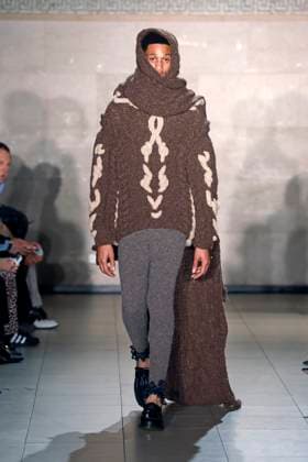 Meruert Tolegen Ready to wear fall winter 2025 26 NEW YORK February 2025 Meruert Tolegen Ready to wear fall winter 2025 26 NEW YORK February 2025, Credit:Zeppelin Avalon  Copyright: xZeppelinx xAvalonx 0961808420