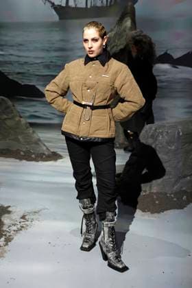 Elena Velez Ready to wear fall winter 2025 26 NEW YORK February 2025 Elena Velez Ready to wear fall winter 2025 26 NEW YORK February 2025, Credit:Zeppelin Avalon  Copyright: xZeppelinx xAvalonx 0961837191