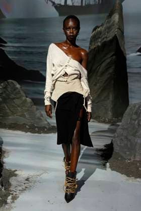 Elena Velez Ready to wear fall winter 2025 26 NEW YORK February 2025 Elena Velez Ready to wear fall winter 2025 26 NEW YORK February 2025, Credit:Zeppelin Avalon  Copyright: xZeppelinx xAvalonx 0961837841