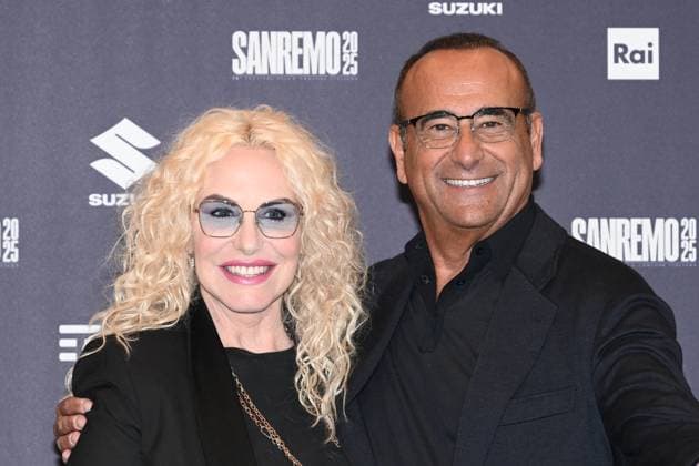Italy prepares for 75th Sanremo Music Festival - 10 Feb 2025 Sanremo Festival host and artistic director Carlo Conti and co-hosts and Italian presenter Antonella Clerici pose during a photocall at the 75th Sanremo Italian Song Festival, Sanremo, Italy, 10 February 2025. The music festival runs from 11 to 15 February 2025., Credit:Maria Laura Antonelli Avalon Italy, Sanremo  Copyright: xMariaxLauraxAntonellix xAvalonx 0961842783