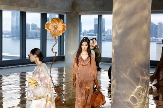 Ulla Johnson Ready to wear fall winter 2025 26 NEW YORK February 2025 Ulla Johnson Ready to wear fall winter 2025 26 NEW YORK February 2025, Credit:Zeppelin Avalon  Copyright: xZeppelinx xAvalonx 0961867234