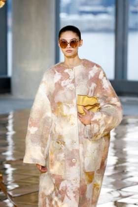 Ulla Johnson Ready to wear fall winter 2025 26 NEW YORK February 2025 Ulla Johnson Ready to wear fall winter 2025 26 NEW YORK February 2025, Credit:Zeppelin Avalon  Copyright: xZeppelinx xAvalonx 0961866773
