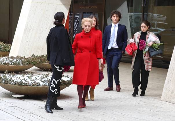 NYFW - Carolina Herrera With Her Family Designer Carolina Herrera with her daughters Carolina Adriana Herrera, Patricia Cristina Herrera and their children leave the Carolina Herrera show during the New York fashion week, NY, USA, on February 10, 2025. Photo by Dylan Travis ABACAPRESS.COM New York City NY United States  Copyright: xDylanxTravis ABACAx