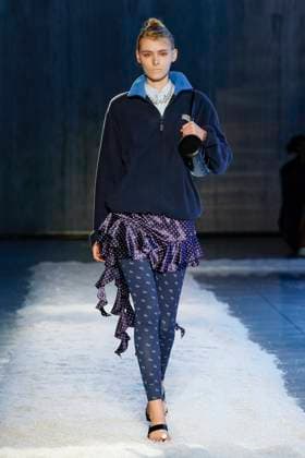 Défilé de mode Sandy Liang collection automne hiver 2025 2026 lors de la Fashion Week de New York Model on the runway at the Sandy Liang Fall RTW 2025 fashion show as part of New York Fashion Week on February 09, 2025 in New York, New York New York Etats Unis  Copyright: xAgencex xBestimagexAgencex xBestimagex