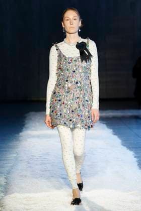 Défilé de mode Sandy Liang collection automne hiver 2025 2026 lors de la Fashion Week de New York Model on the runway at the Sandy Liang Fall RTW 2025 fashion show as part of New York Fashion Week on February 09, 2025 in New York, New York New York Etats Unis  Copyright: xAgencex xBestimagexAgencex xBestimagex