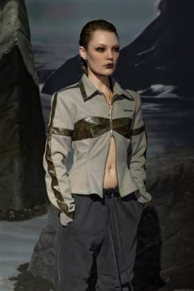 Défilé de mode Elena Velez collection automne hiver 2025 2026 lors de la Fashion Week de New York Model on the runway at the Elena Velez Fall RTW 2025 fashion show as part of New York Fashion Week on February 09, 2025 in New York, New York New York Etats Unis  Copyright: xAgencex xBestimagexAgencex xBestimagex