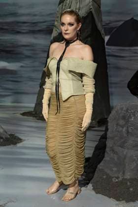 Défilé de mode Elena Velez collection automne hiver 2025 2026 lors de la Fashion Week de New York Model on the runway at the Elena Velez Fall RTW 2025 fashion show as part of New York Fashion Week on February 09, 2025 in New York, New York New York Etats Unis  Copyright: xAgencex xBestimagexAgencex xBestimagex