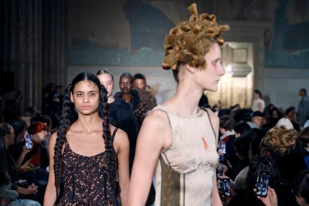 Meruert Tolegen Ready to Wear Fall Winter 2025 26 - New York, February 2025 Meruert Tolegen Ready to Wear Fall Winter 2025 26 - New York, February 2025, Credit:Zeppelin Avalon  Copyright: xZeppelinx xAvalonx 0961891138