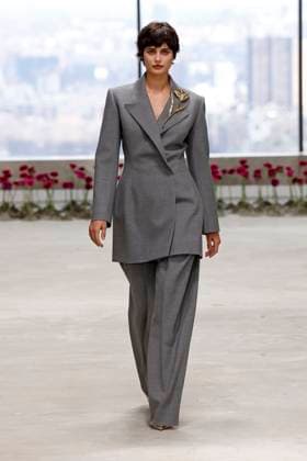 Carolina Herrera Ready to Wear Fall Winter 2025 26 - New York, February 2025 Carolina Herrera Ready to Wear Fall Winter 2025 26 - New York, February 2025, Credit:Zeppelin Avalon  Copyright: xZeppelinx xAvalonx 0961898089