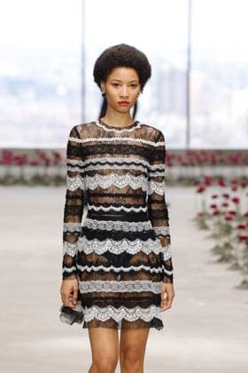 Carolina Herrera Ready to Wear Fall Winter 2025 26 - New York, February 2025 Carolina Herrera Ready to Wear Fall Winter 2025 26 - New York, February 2025, Credit:Zeppelin Avalon  Copyright: xZeppelinx xAvalonx 0961930283