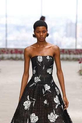 Carolina Herrera Ready to Wear Fall Winter 2025 26 - New York, February 2025 Carolina Herrera Ready to Wear Fall Winter 2025 26 - New York, February 2025, Credit:Zeppelin Avalon  Copyright: xZeppelinx xAvalonx 0961930728