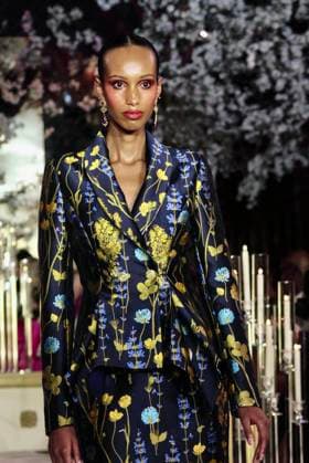 Nyfw: nardos fall 2025 collection. (new) nyfw: nardos fall 2025 collection. February 10, 2025, new york, usa: presentation of nardos fall 2025 collection during new york fashion week at plaza hotel in manhattan, new york. The collection is inspired by the craftsmanship of jewelry making and the raw beauty of natural stones. Mandatory credit: niyi fote thenews2 (Foto: Niyi Fote Thenews2 imago images) Nyfw: nardos fall 2025 collection.  Copyright: xNiyixFotex