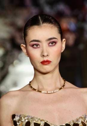Nyfw: nardos fall 2025 collection. (new) nyfw: nardos fall 2025 collection. February 10, 2025, new york, usa: presentation of nardos fall 2025 collection during new york fashion week at plaza hotel in manhattan, new york. The collection is inspired by the craftsmanship of jewelry making and the raw beauty of natural stones. Mandatory credit: niyi fote thenews2 (Foto: Niyi Fote Thenews2 imago images) Nyfw: nardos fall 2025 collection.  Copyright: xNiyixFotex