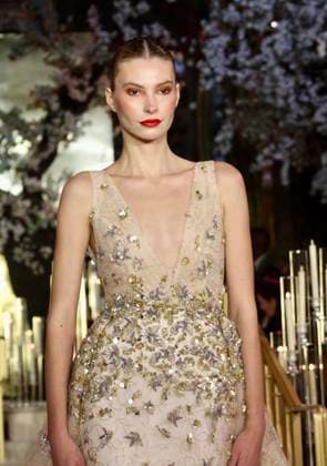 Nyfw: nardos fall 2025 collection. (new) nyfw: nardos fall 2025 collection. February 10, 2025, new york, usa: presentation of nardos fall 2025 collection during new york fashion week at plaza hotel in manhattan, new york. The collection is inspired by the craftsmanship of jewelry making and the raw beauty of natural stones. Mandatory credit: niyi fote thenews2 (Foto: Niyi Fote Thenews2 imago images) Nyfw: nardos fall 2025 collection.  Copyright: xNiyixFotex
